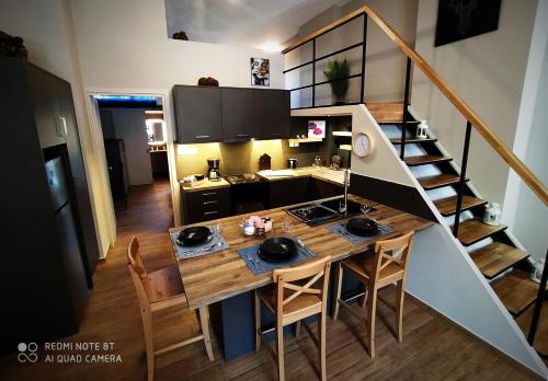 Kiato Apartment | Key for Kiato House-Modern Loft design