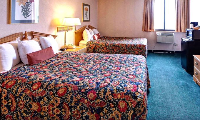 Roseville House | Key Inn Roseville - 2 Double Bed Smoking