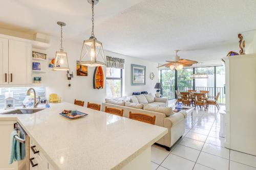 Key Largo Apartment | Key Largo Condo - Community Pool, Marina and Beach!