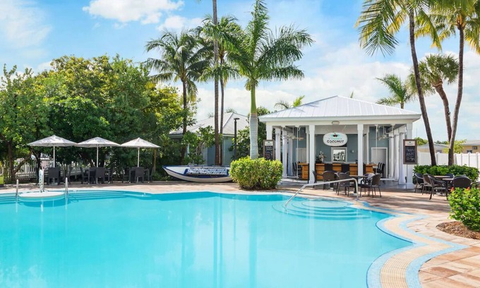 New Town Hotel | Key West Resort Room | Fun Dining, Pools, Music Nights & Free Shuttle to Town