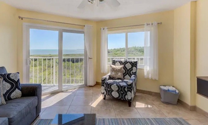 Tavernier Condo | Keys Life at Ocean Pointe, Pool, Jacuzzi, Beach, Gated Resort, Baby Friendly !