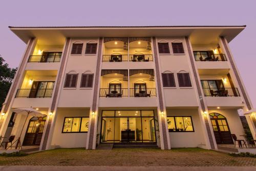 Chang Phueak Hotel | Khampare Chiang Mai Hotel