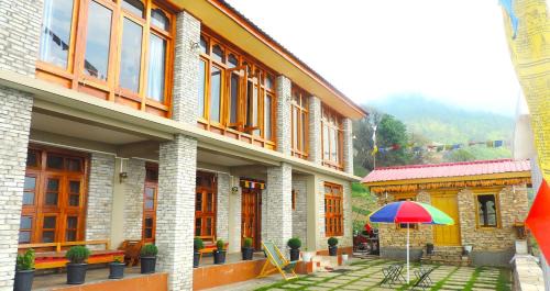 Bomdila House | Kharjap Homestay