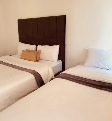 Ekurhuleni House | khayelihle guest house