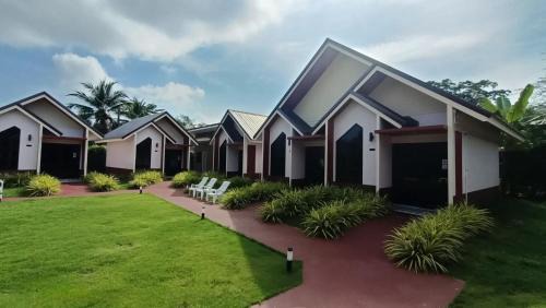 Pa Klok Resort | Khumkatang Resort & Restaurant