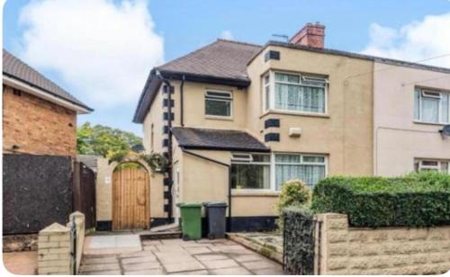 Kidderminster House | Kidderminster West Midlands Birmingham 3 bedrooms