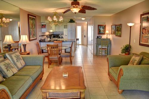 Kihei Apartment | Kihei Akahi A104