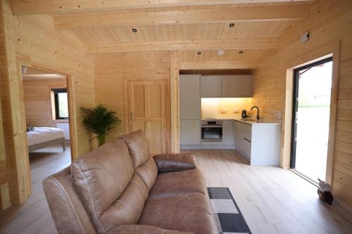 Killarney Ski Chalet | Killarney Cabins Stunning Adult Accommodation