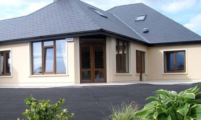 Clogherbrien House | Killarney House