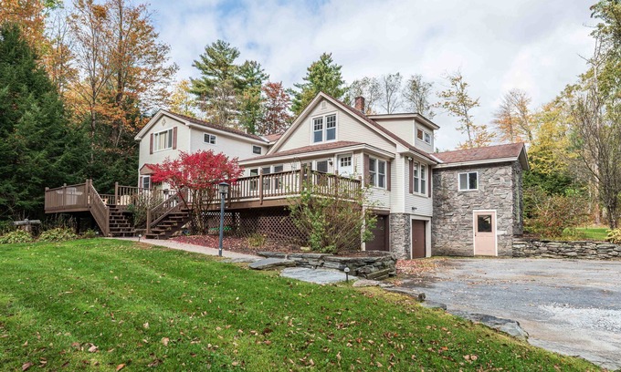 East Haven  Rutland County Ski Chalet | Killington Chalet with Hot Tub & Ultimate Game Room