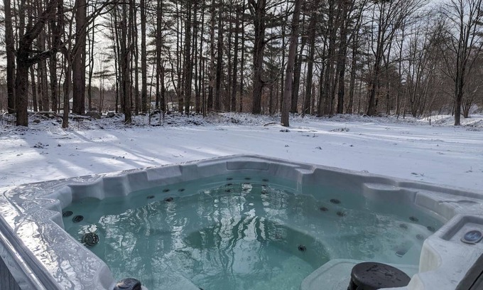 East Haven  Rutland County House | Killington Escape for Summer- Hot Tub, Family Fun-Minutes from Killington & Pico