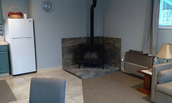 Killington Cabin | Killington/Mendon CLEAN, 1 bedroom cabin
