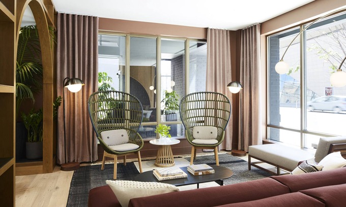 Bloor-Yorkville Hotel | Kimpton Saint George by IHG