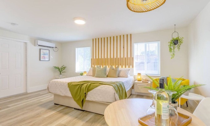 Allapattah Apartment | King Bed! 5 minutes from everything in Miami