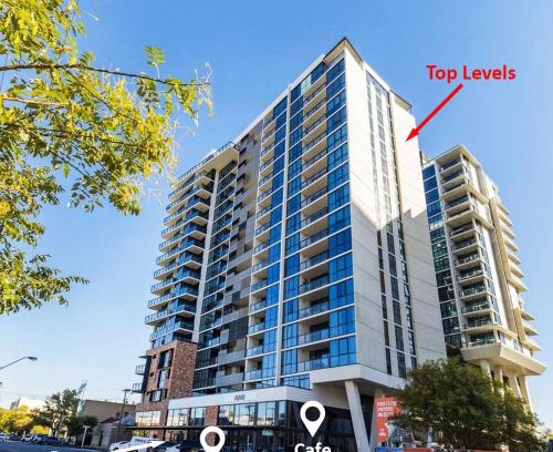 Adelaide Central Business District Apartment | King Deluxe on Franklin St with Pool, Gym, Sauna, Cafe, Wifi