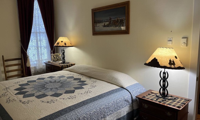 Buffalo Apartment | King One Bedroom, Converted 1894 Historic Hotel, Downtown Buffalo Wyoming