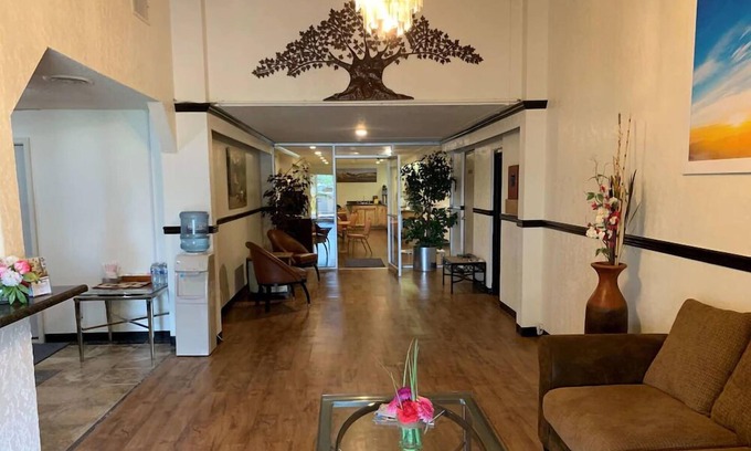 Torrington Hotel | King's Inn