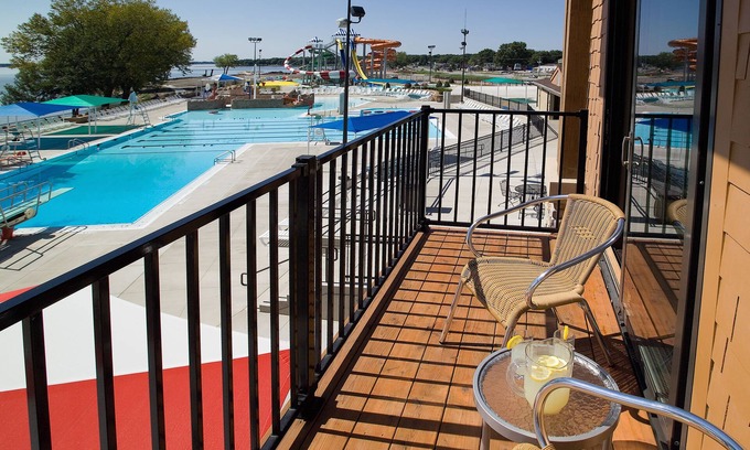 Storm Lake Resort | King's Pointe Waterpark Resort