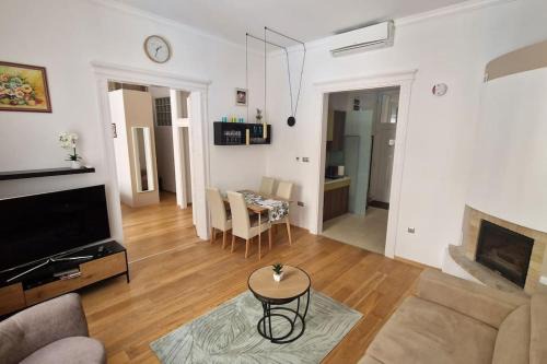 Pecs Apartment | King Street