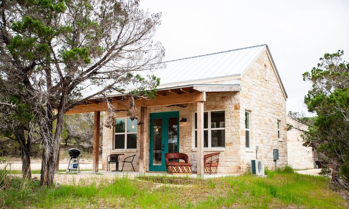 Dripping Springs House | King Studio Casita at Hill Country Casitas