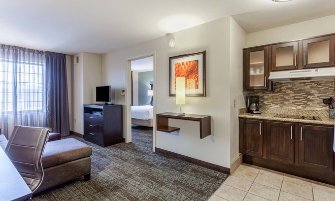 Davenport Condo | King Suite | Free Breakfast, Indoor Pool