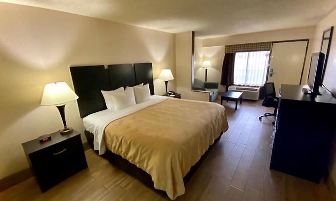 Orlando Apartment | King Suite Near Trimble Park ORL