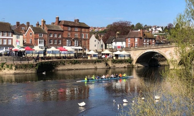 Bewdley House | Kingfisher Riverside Cottage