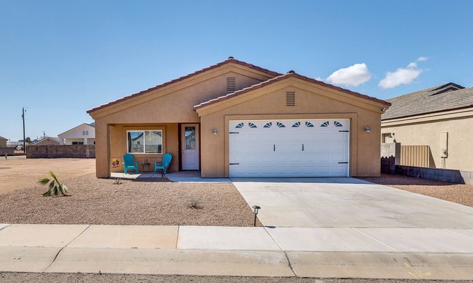 Kingman House | Kingman Getaway w/Patio Near Route 66!