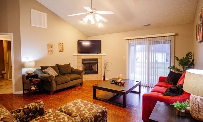 Lafayette House | KingQueenQ