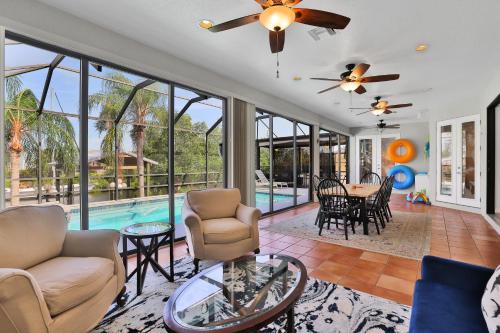 Apollo Beach House | Kings Canal