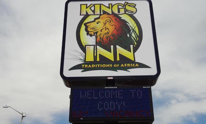 Cody Hotel | Kings Inn Cody