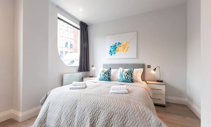 Staines Apartment | Kingsbridge House Apartment Thirty five