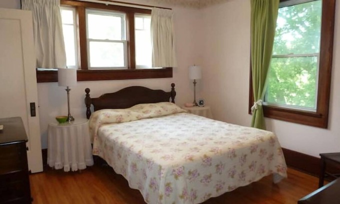 Ashfield-Colborne-Wawanosh House | Kingsbridge in the Country, near Lake Huron