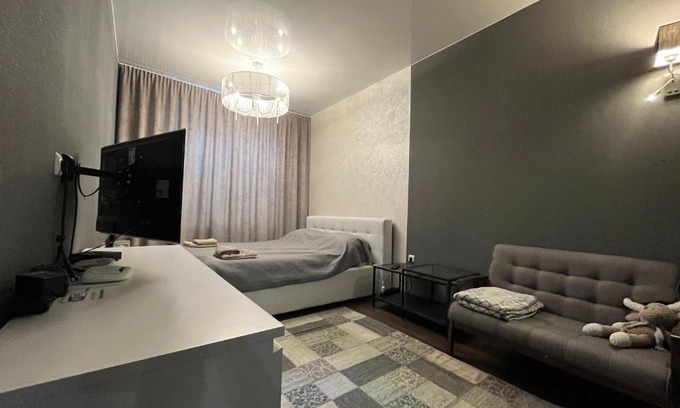 Brasa Apartment | Kingsize bed SELF CHECK IN & Smart tv and FREE Parking
