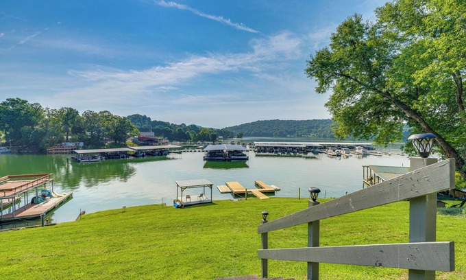 Lynn Garden House | Kingsport 'Boone Lake Hideaway' w/Deck & Views!