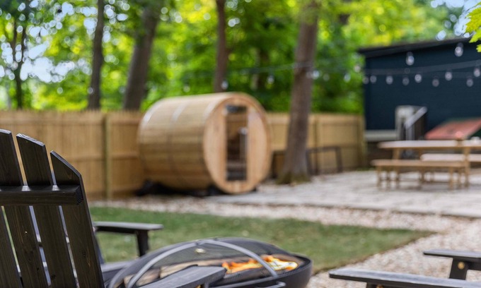 Kingston House | Kingston Cottage with Sauna near Stockade District