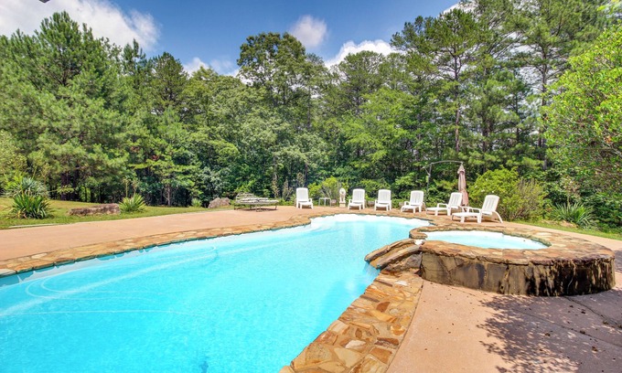 Mount Berry Cottage | Kingston Home w/Shared Pool - 23 Mi to Lakepoint!