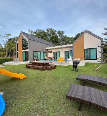 Pong Ta Long House | KinLom ChomKhao Pool Villa KhaoYai กินลมชมเขา พลูวิลล่า เขาใหญ่