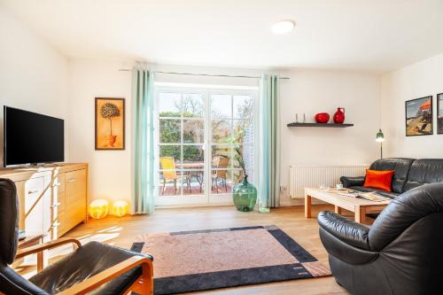 Borzow House | Kira