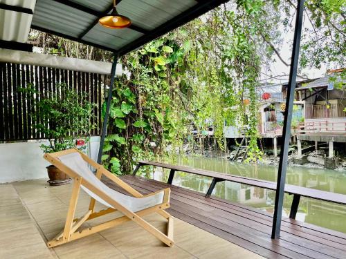 Rat Burana Ski Chalet | Kirin Riverside Homestay with AC, WiFi in Bangkok