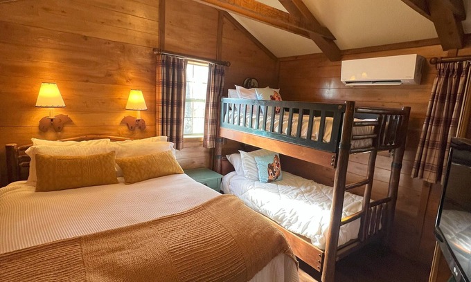 Dadeville Cabin | Kirkland Cabin on the Lake!