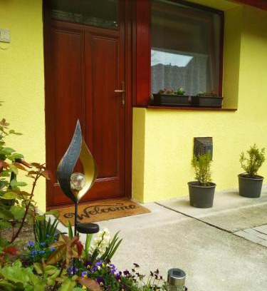 Balatonfured Apartment | Kis Apartmanház