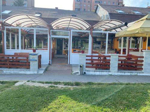 Zalaegerszeg House | Kiskakas Étterem