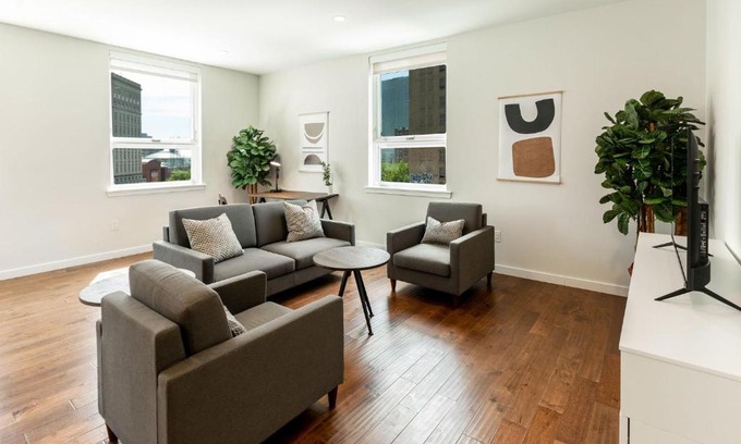 Central Business District Apartment | Kislak 602 2BR Penthouse Retreat Above the City