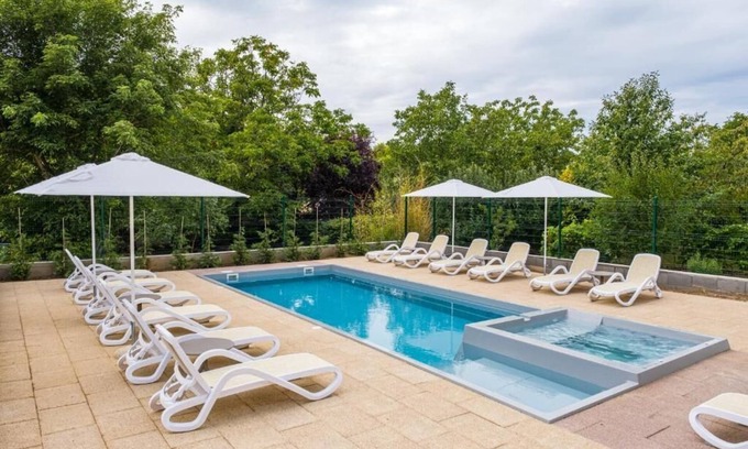 Balatonszemes Hotel | Kistücsök Food & Room
