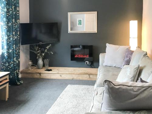 Girvan House | Kitty's Cottage