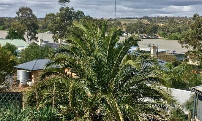 Mannum House | Kitty Spain's Cottage