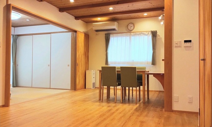 Kishiwada House | 【KIX/関空まで25分】天然ひのきの贅沢な一軒家 無料駐車場/無料Wi-Finりんくうアウトレット・ららぽーと和泉(車で約20分