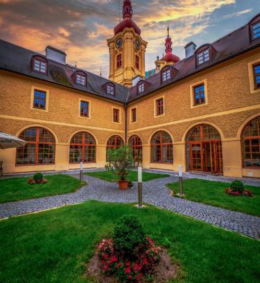 Hejnice House | Klášter Hejnice - vzdělávací, konferenční a poutní dům