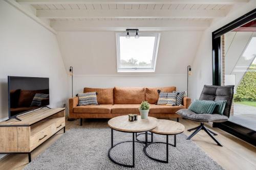 Zwiggelte House | Klapekster I Chique Chalet met Mooi Interieur